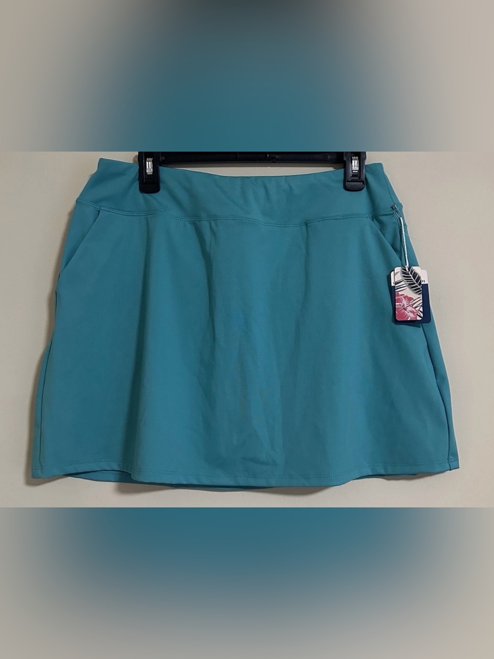 NWT Tommy Bahamas Golf Skort Women’s Size Large UPF 50
